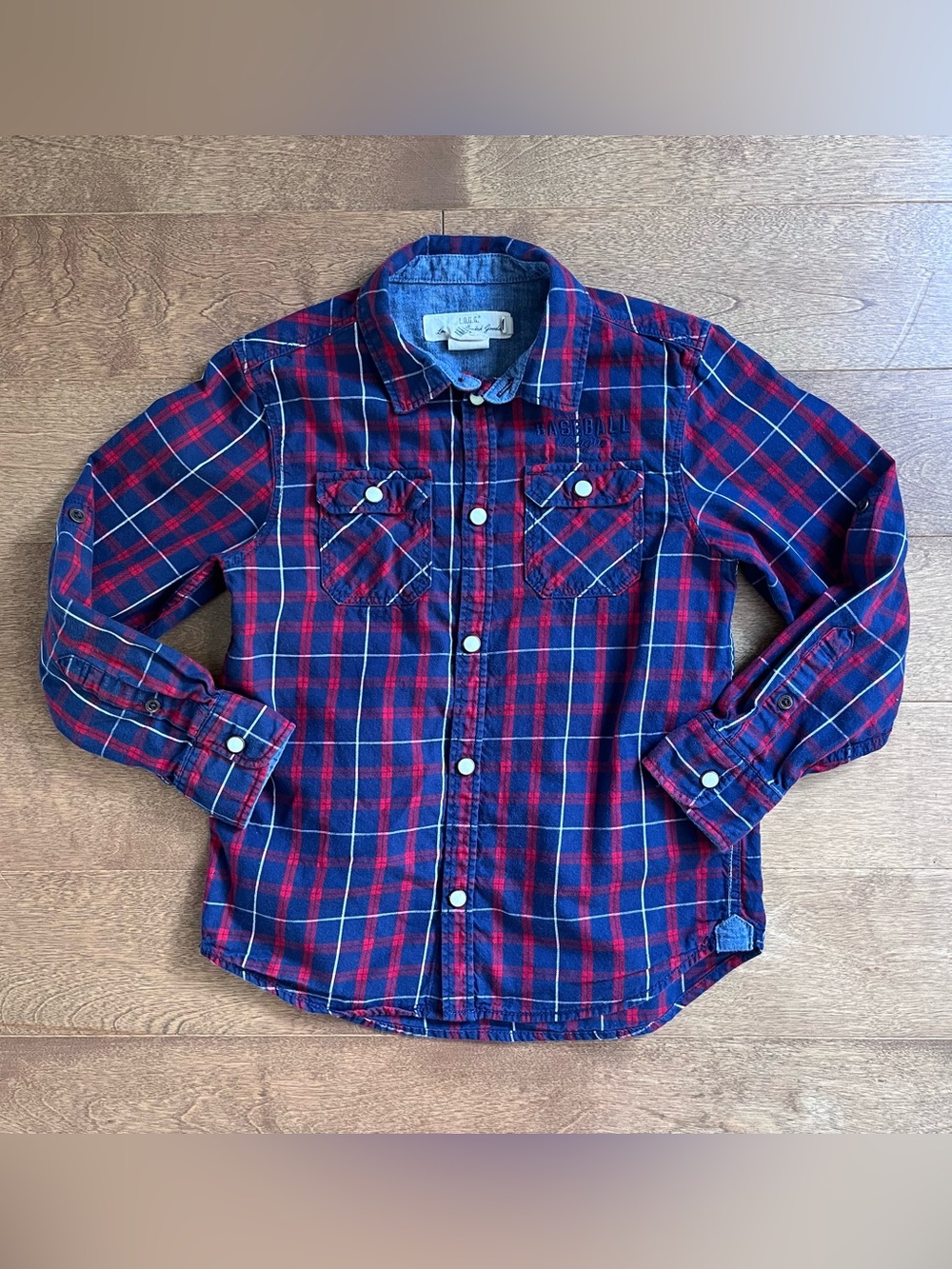3/$10 L.O.G.G. boys button up top 6-7y